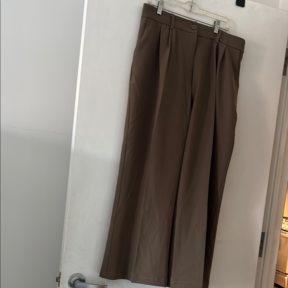 Funyyzo wide legged tan slacks